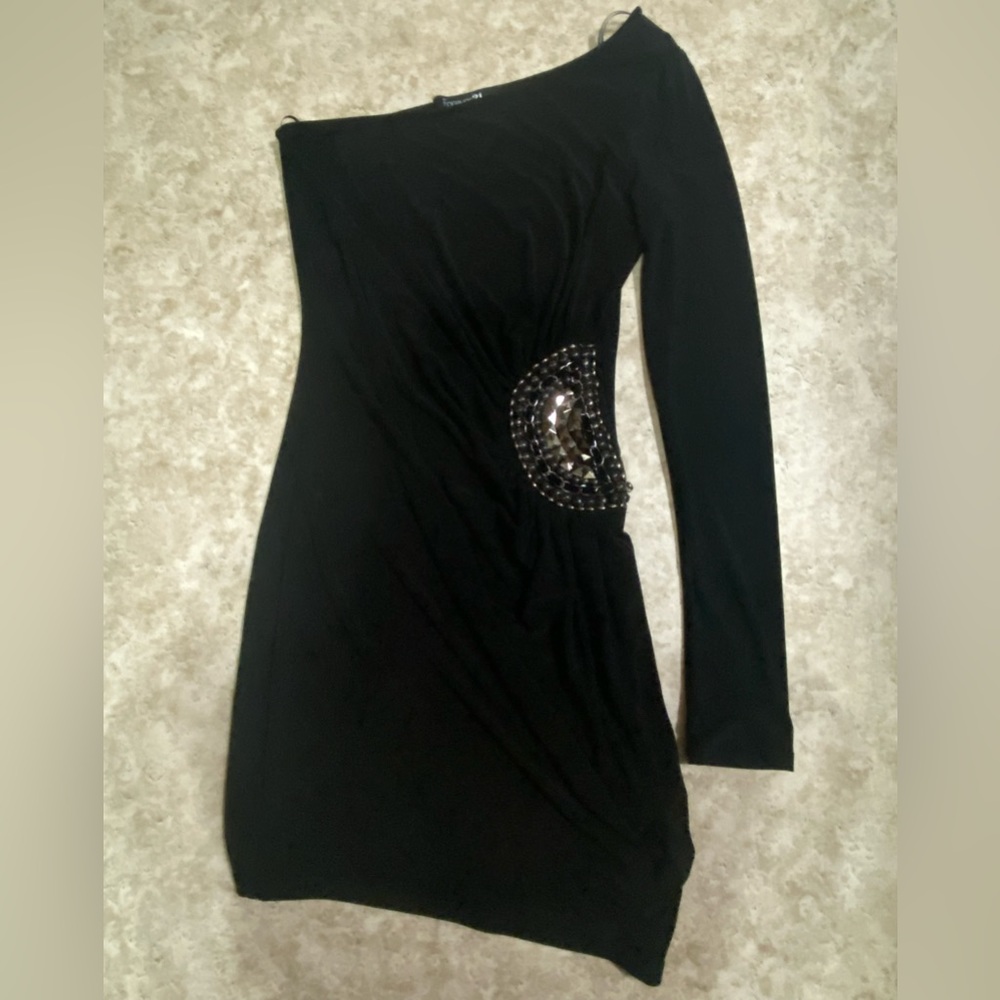 A black forever 21 one sleeve dress size M/M